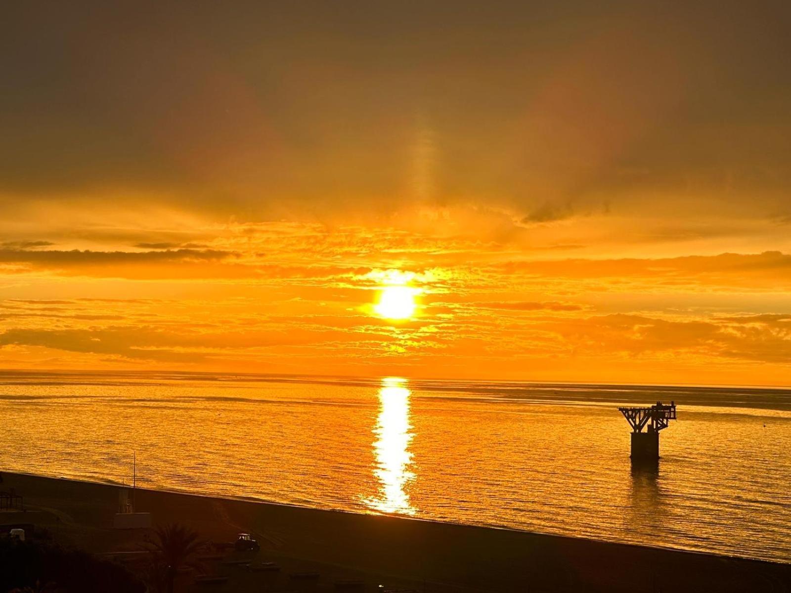 El Pisito Sand, A 700 Metros Del Casco Antiguo มาร์เบยา ภายนอก รูปภาพ